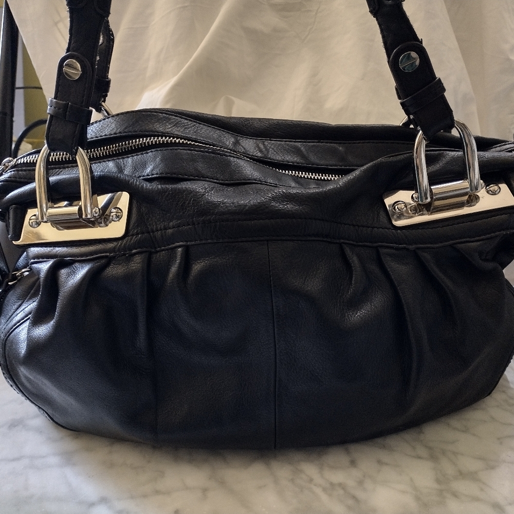 B. Makowsky leather bag